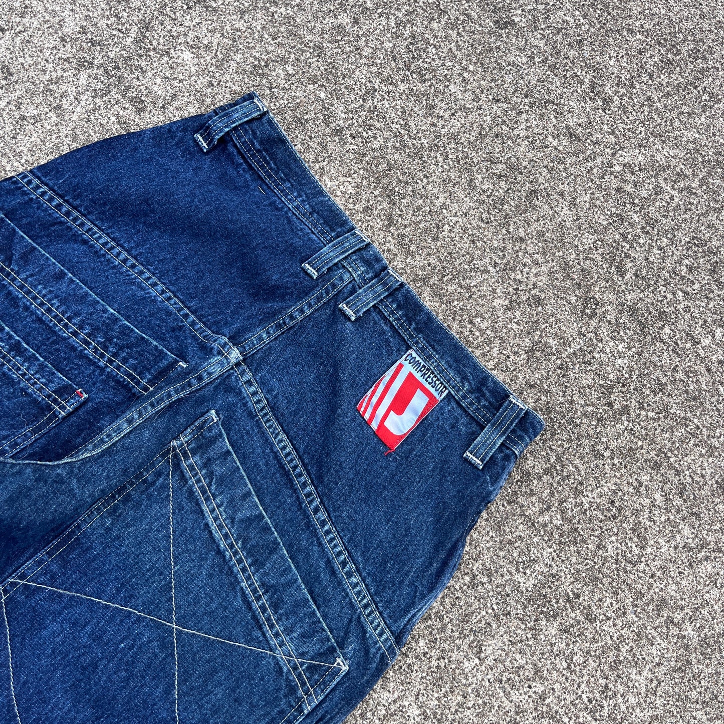 (32x30) Vintage JNCO Jeans Compressors