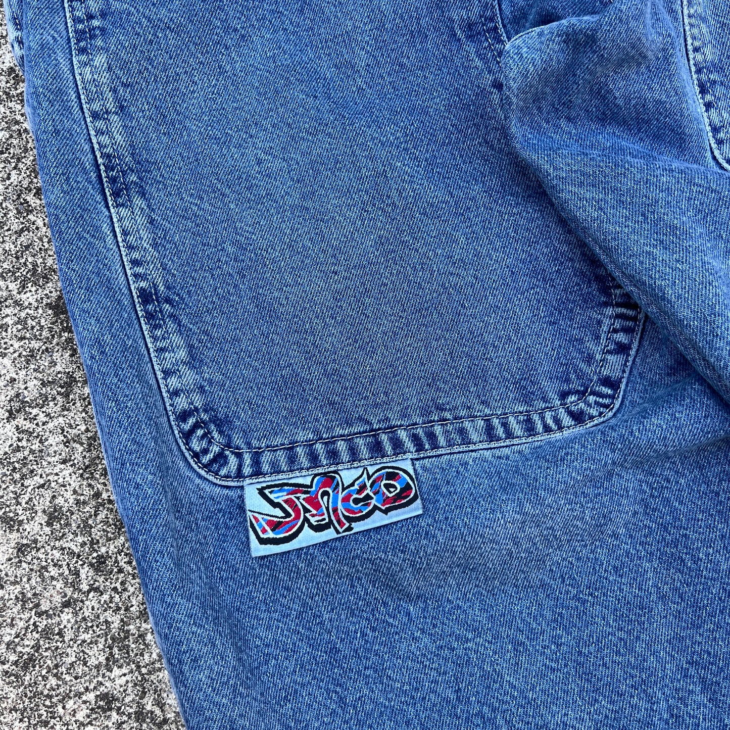 (32x32) Vintage JNCO Jeans Take