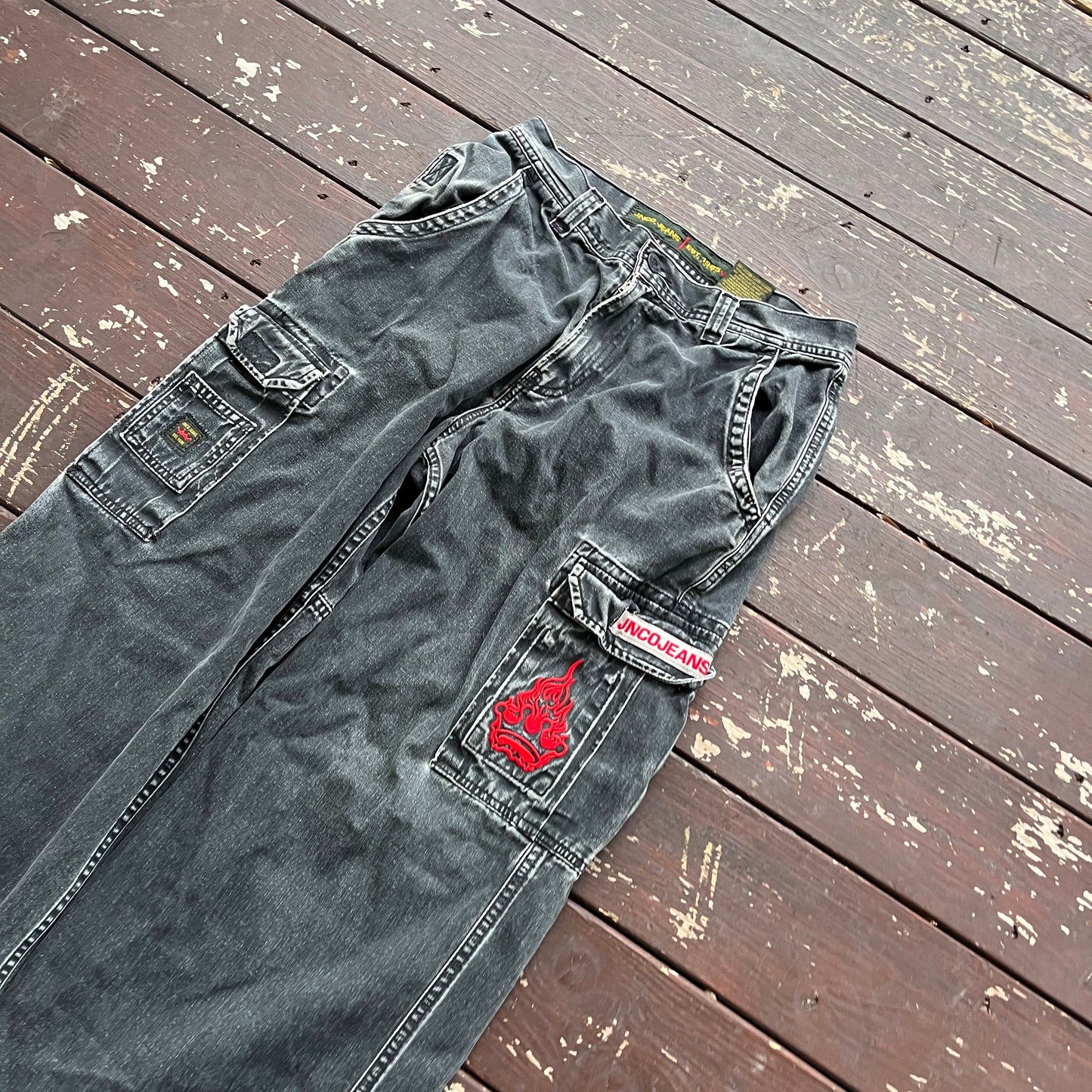 (32x32) Vintage JNCO Jeans Cargo Flaming Crown